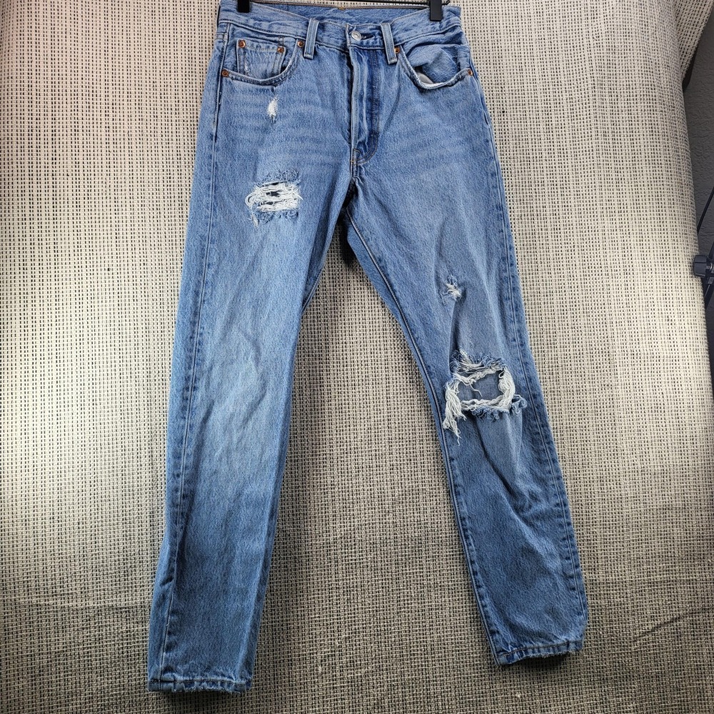 Levis Jeans Womens 25x28 Blue Light‎ Wash Distressed Ripped Knees Denim Pants